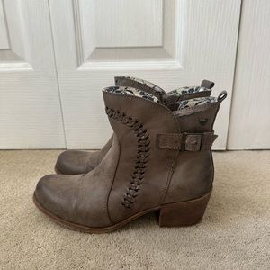 Women’s Boots